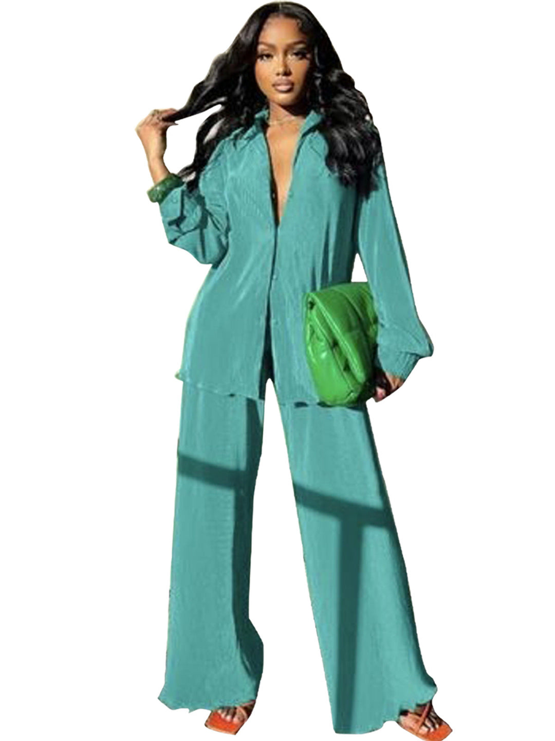 CLEO™ – שילוב של חולצה ארוכת שרוולים עם צווארון ומכנסיים רחבים