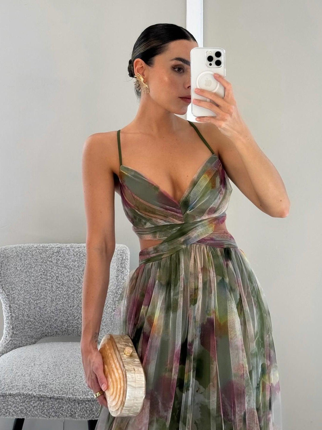 Chic V-Neck A-Line Maxi Dress with Elegant Floral Print