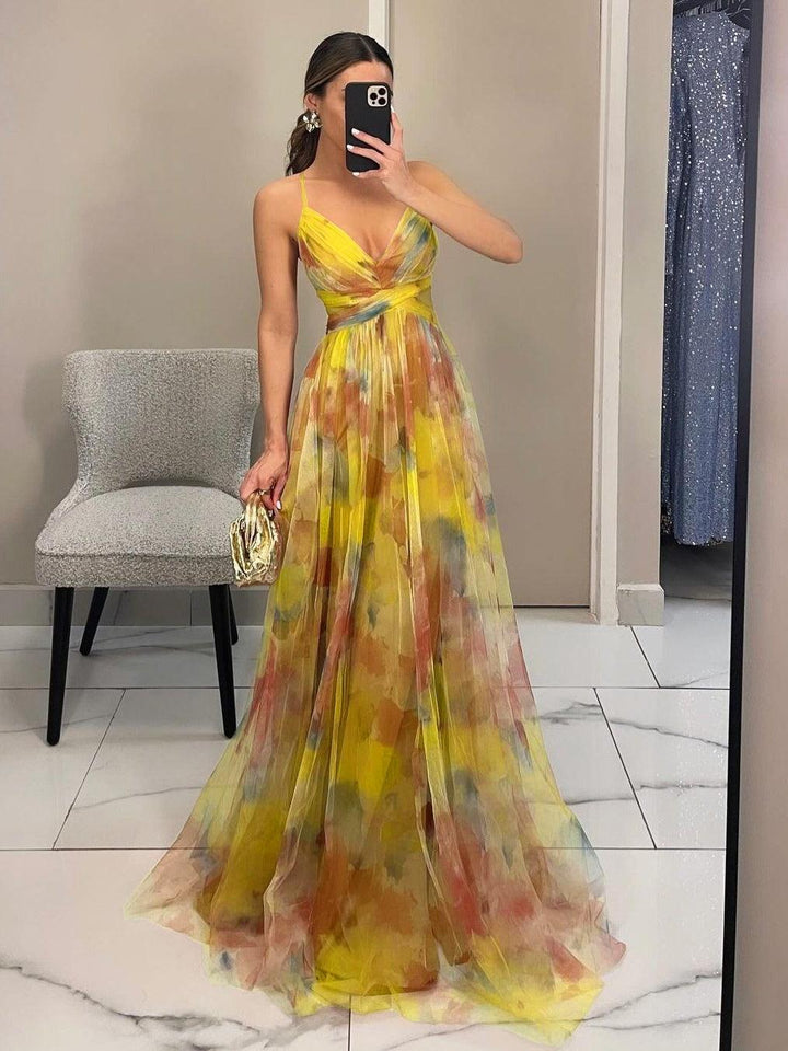 Chic V-Neck A-Line Maxi Dress with Elegant Floral Print