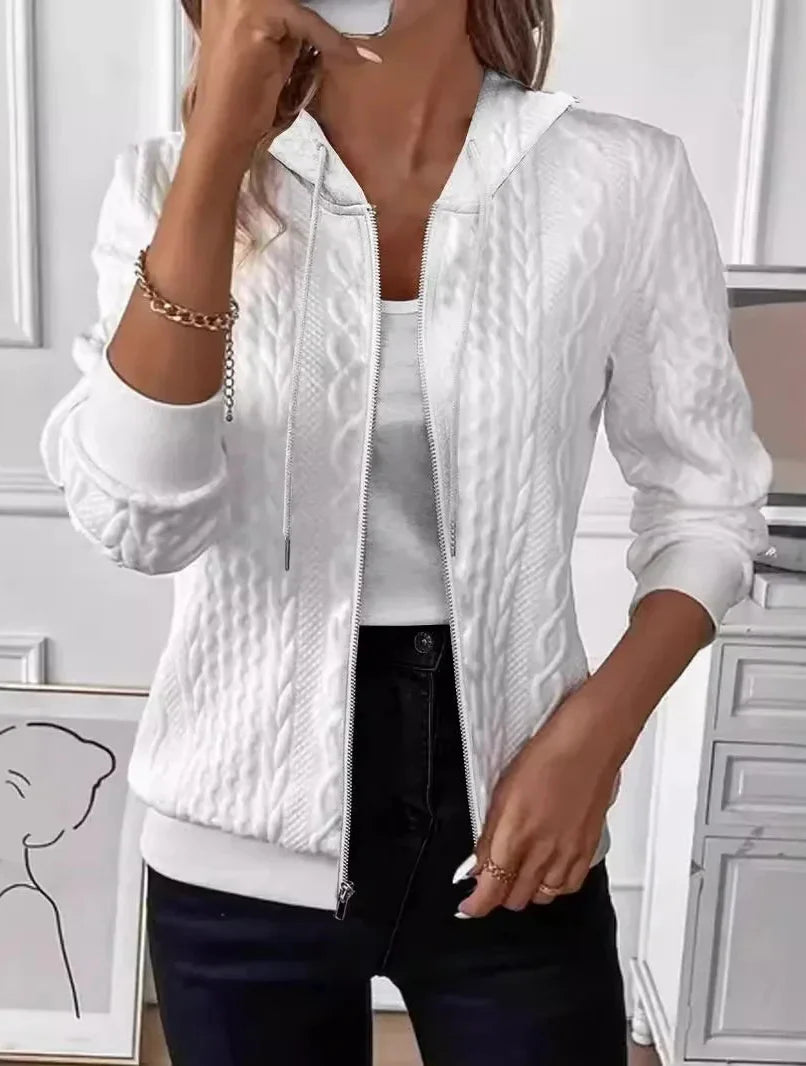 אלברין - ז'קט בומבר עם רוכסן ועיצוב סריג בכבלים