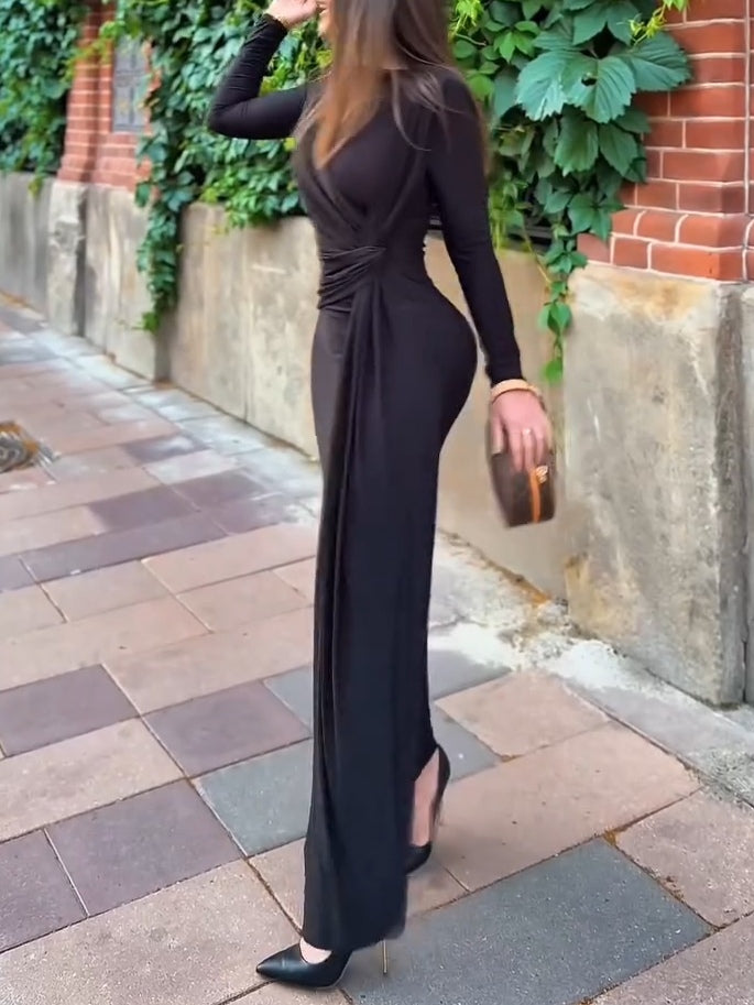 Chic Black Pleated Maxi Dress with Waist Detail