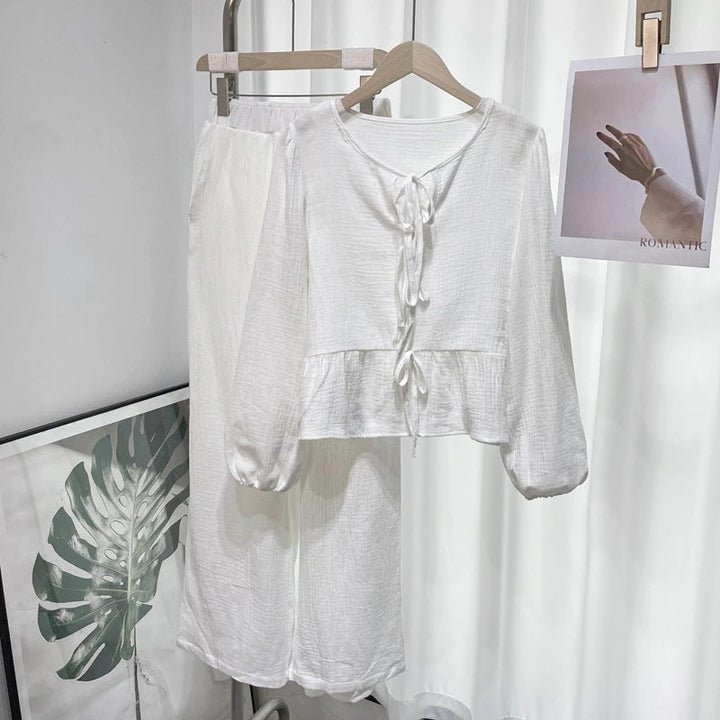 סט תואם של טופ ומכנסיים בצבע אחיד עם שרוכים