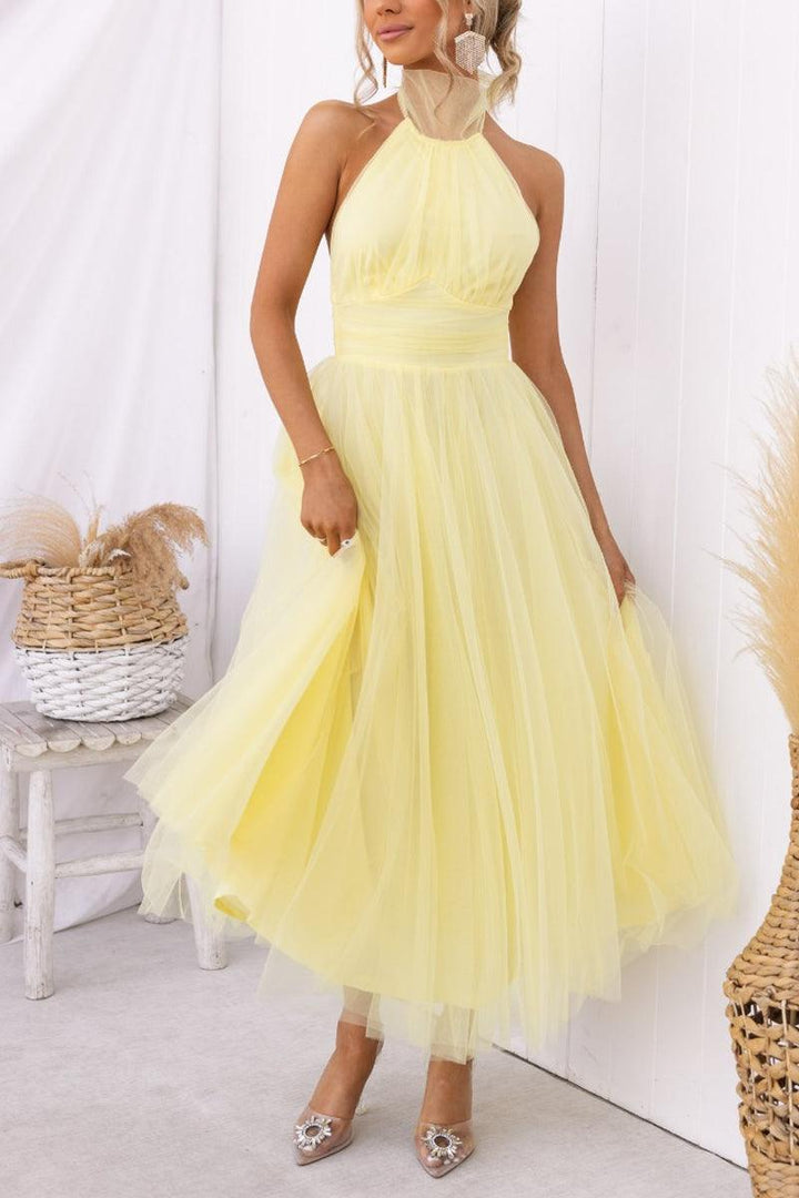 Enchanting Tulle Halter Maxi Dress with Gathered Detailing