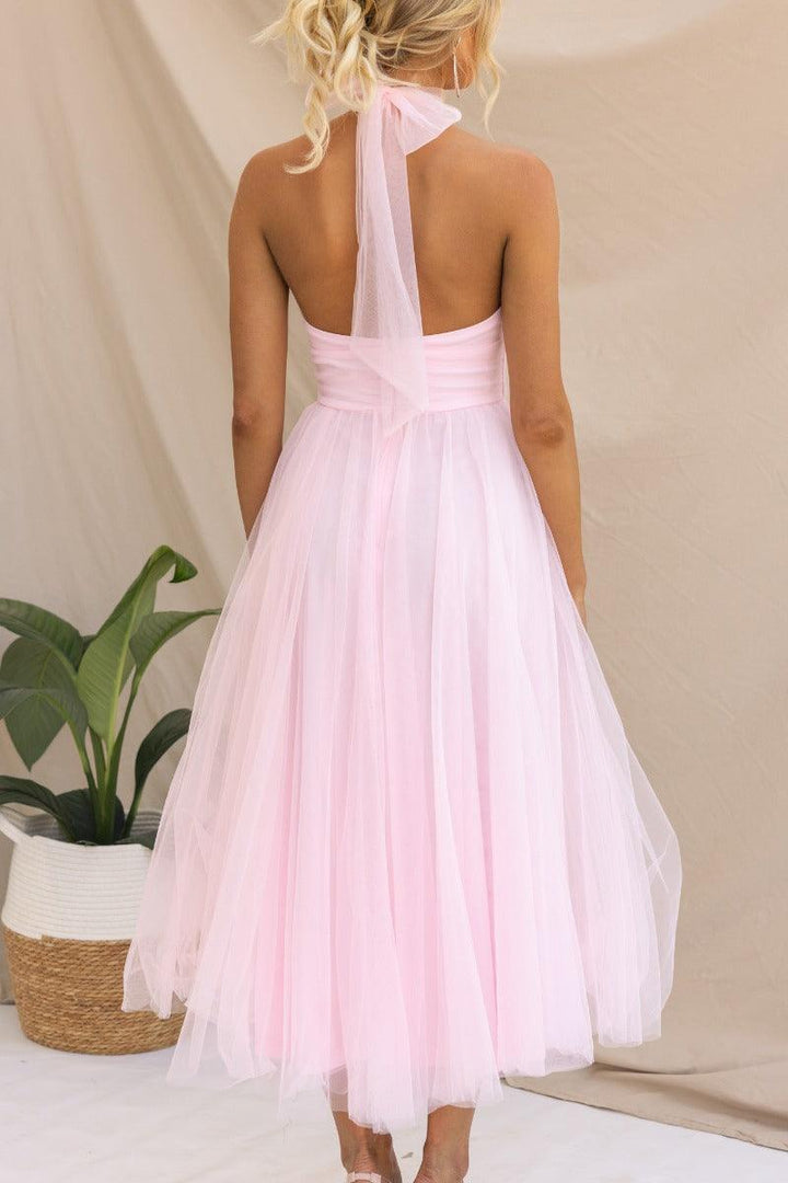 Enchanting Tulle Halter Maxi Dress with Gathered Detailing