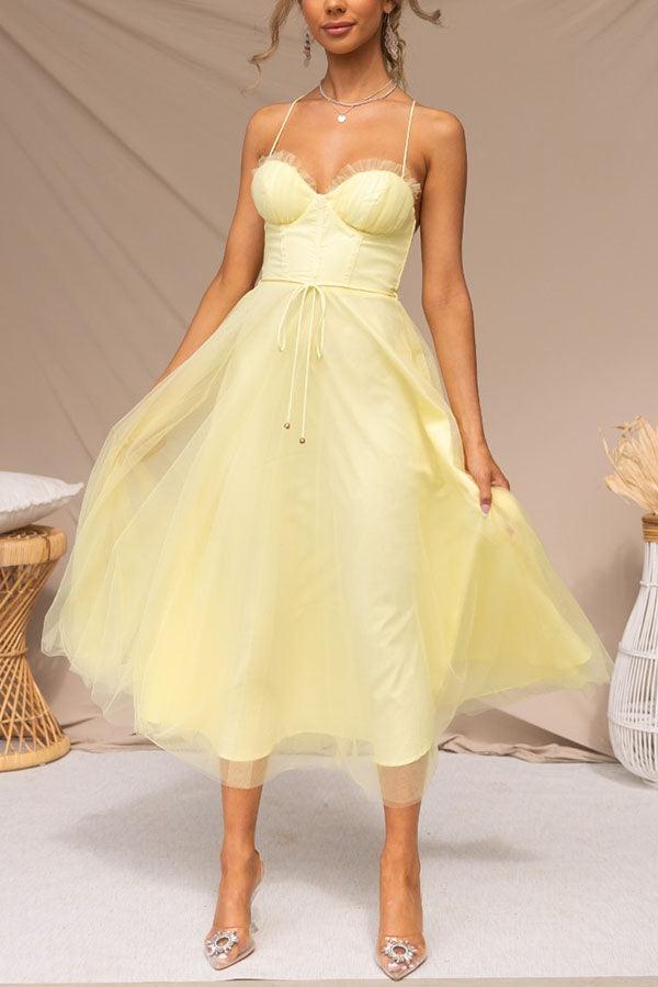 Chic Chiffon Maxi Dress with Suspenders for a Modern Princess Look