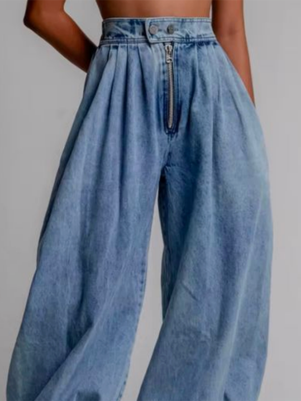 Relaxed Fit Solid Color Zippered Jean Knickerbockers