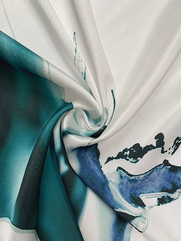 Maxi Evening Dress with Batwing Sleeves, Loose Fit, Printed Design, and Tied Waist