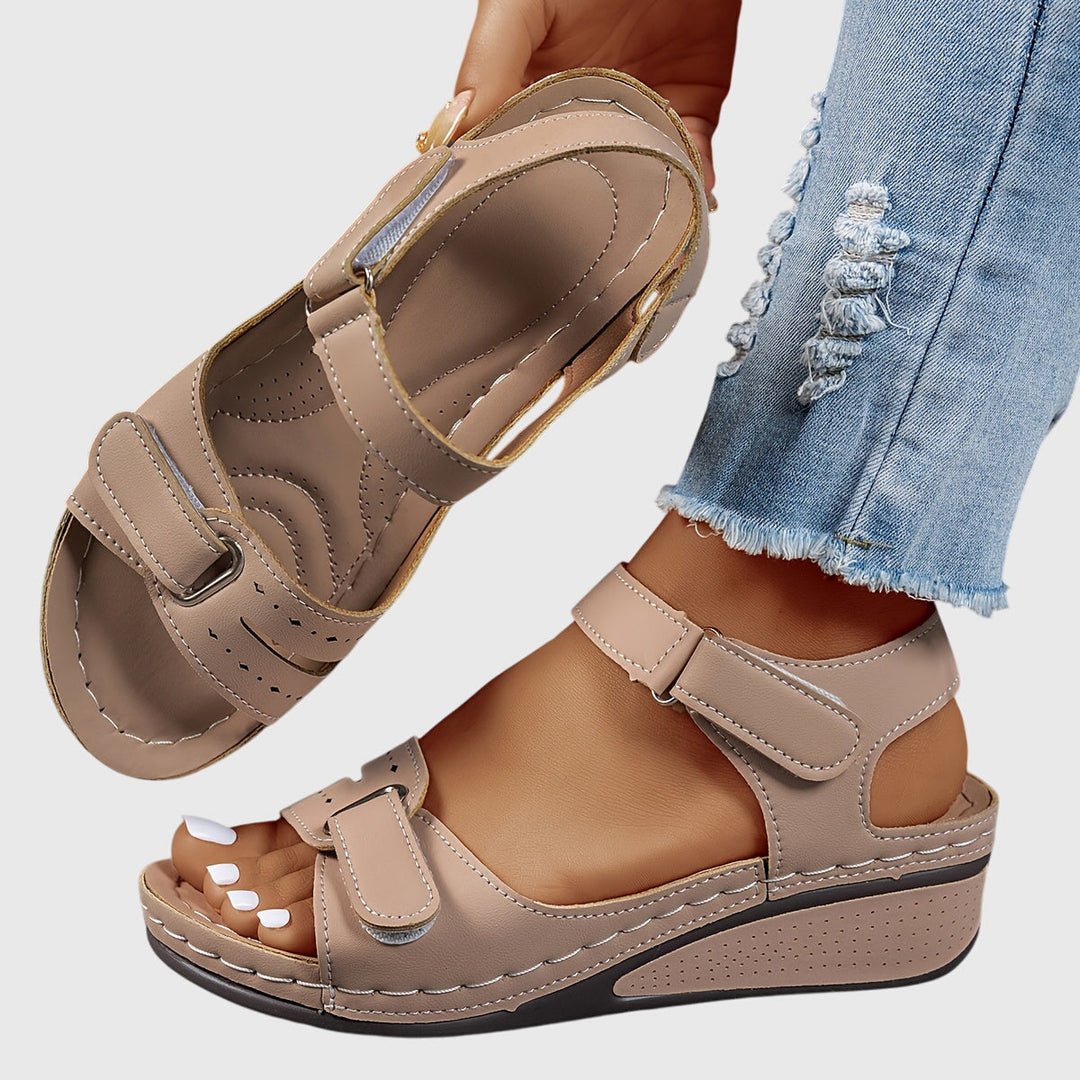 Hana - Comfort-Focused Orthopedic Sandals