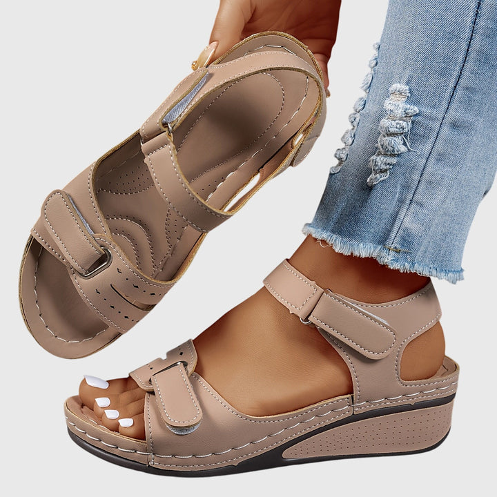 Hana - Comfort-Focused Orthopedic Sandals