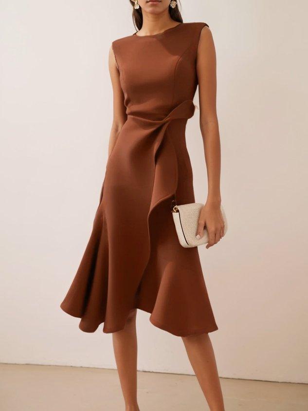 Elegant Red A-Line Midi Dress with Waist Twist - Perfect for Day to Night