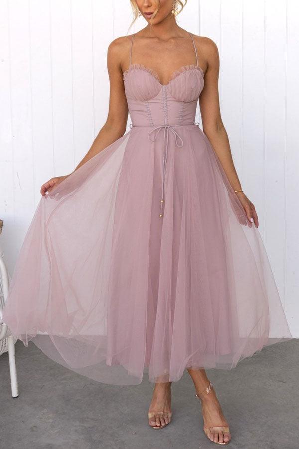 Chic Chiffon Maxi Dress with Suspenders for a Modern Princess Look
