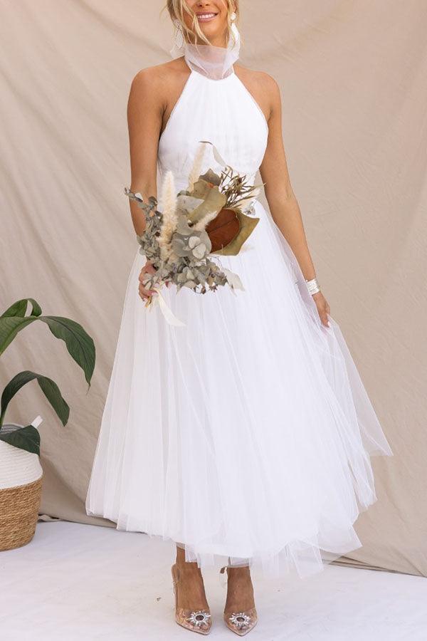 Enchanting Tulle Halter Maxi Dress with Gathered Detailing