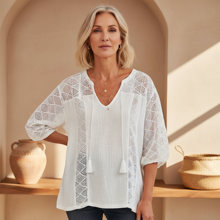 Auralee - Chic Accent Blouse