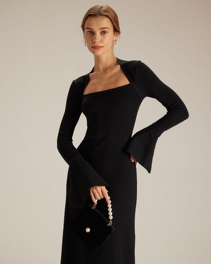 Schwarzes Midikleid mit quadratischem Ausschnitt und schwingenden Ärmeln