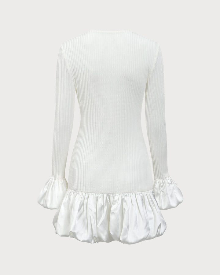Weißes Minikleid mit Schnittmuster